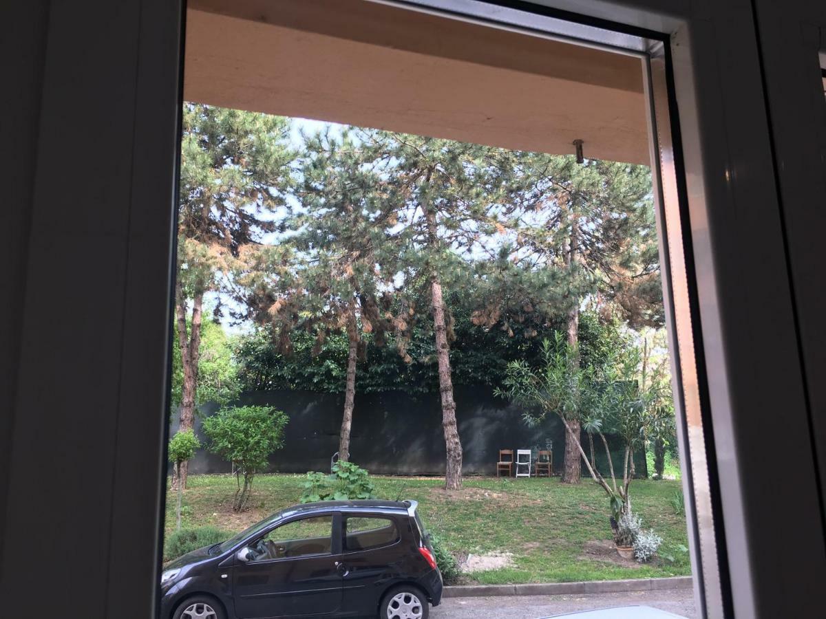 Tra S.Orsola E Fiera Lägenhet Bologna Exteriör bild